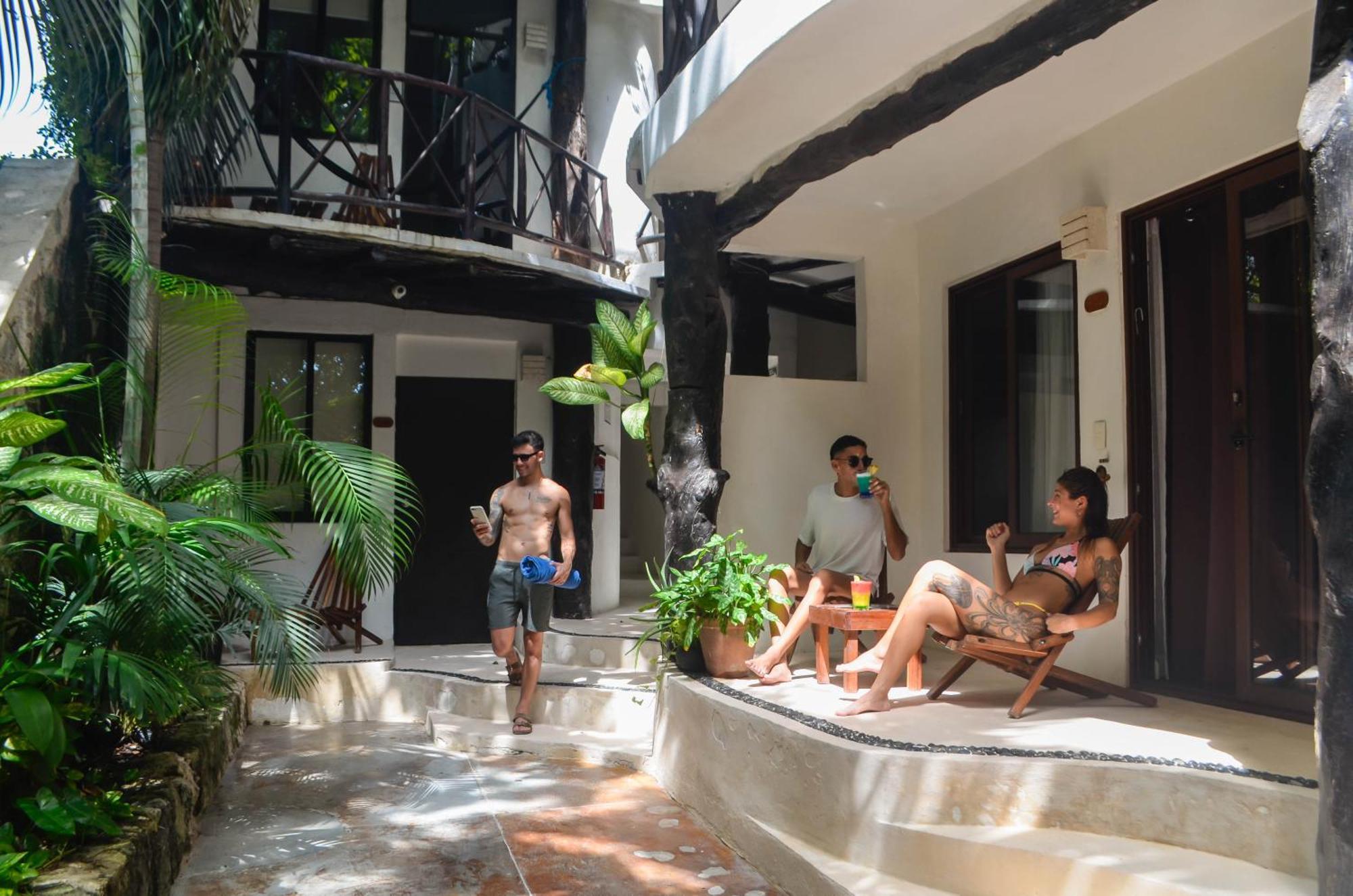 Siesta Fiesta Hotel Adults Only - 5Th Avenue Playa del Carmen Bagian luar foto